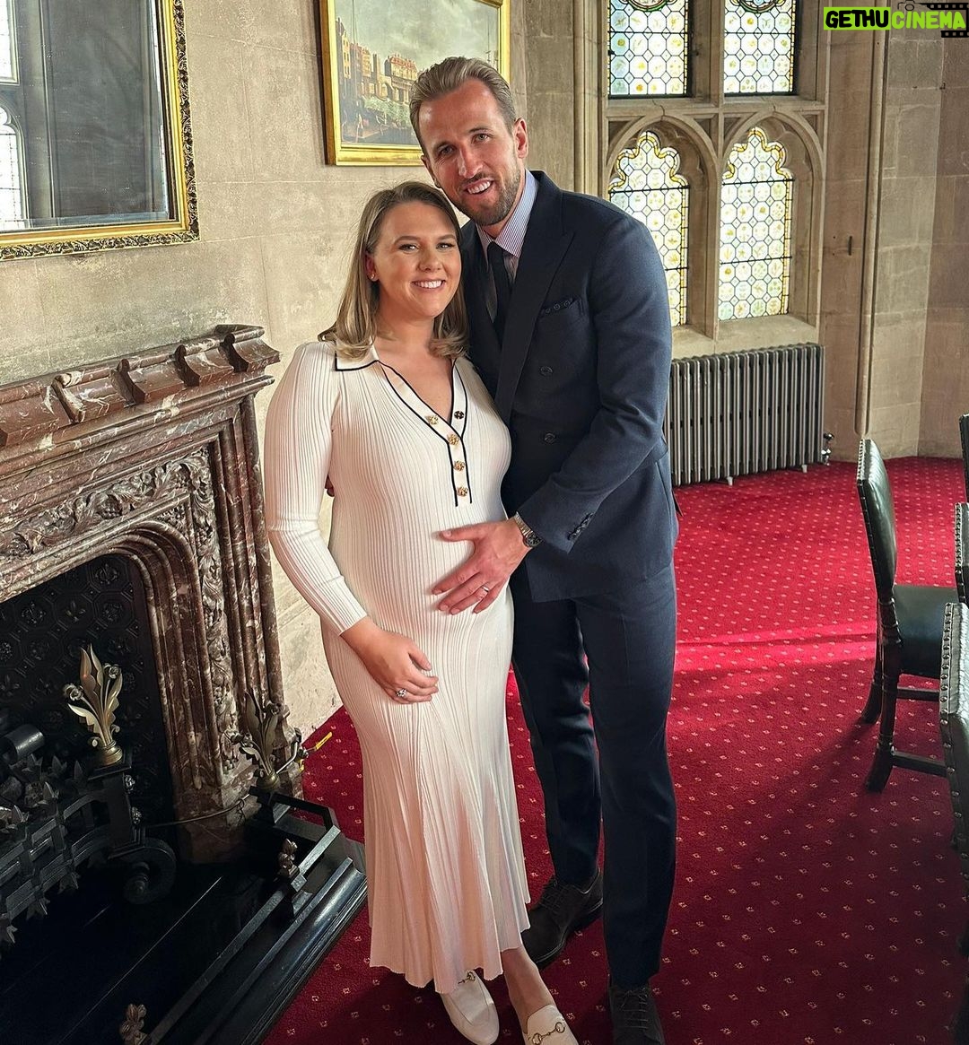 Harry Kane Instagram - Very proud to have been awarded the Freedom of the City of London at a ceremony yesterday and it was special to have my family there with me too. I hope it can inspire others in all walks of life to be the best they can be.