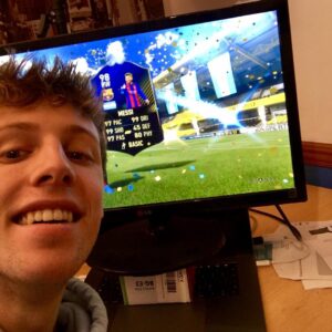 Harry Lewis Instagram - Check my YT channel