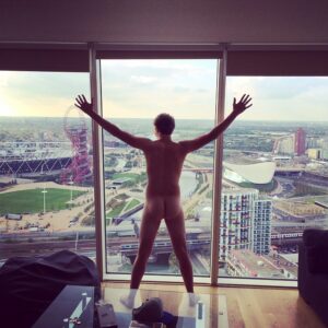 Harry Lewis Instagram - Arrived at new flat 😄