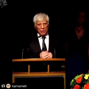 Hassan Pourshirazi Instagram - #Repost @karnameh 
・・・
💐🎉
امشب تولد مرد بزرگی است که ادبیات نمایشی ایران و فرهنگ این سرزمین وامدار تلاش و نگاه اوست.

استاد بهرام بیضای بدون شک یکی از مهمترین چهره های فرهنگ و هنر است که چندین سال است از حضورشان محروم هستیم اما هنوز هم می شود با وجود فاصله دور از ایشان آموخت و لذت برد.

قلم ایشان در نگارش نمایشنامه و فیلمنامه های مختلف و نگاه متفاوتی که در قامت کارگردانی تئاتر و سینما داشتن همیشه مثال زدنی و ماندگار است.

استاد بهرام بیضایی عزیز و گرامی
میلادتان مبارک
همیشه سلامت و خندان باشید
.
.
.
#بهرام_بیضایی #بیضایی #تولد #تولدت_مبارک
@bahram.beyzai