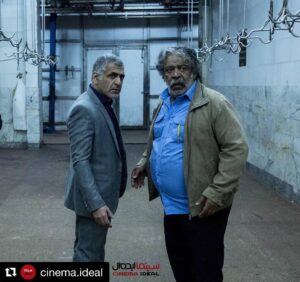 Hassan Pourshirazi Instagram - Repost @cinema.ideal 🔖
فیلمبرداری «کشتارگاه» تمام شد
.
روز گذشته فیلمبرداری فیلم سینمایی «کشتارگاه» به کارگردانی عباس امینی و تهیه کنندگی جواد نوروزبیگی در تهران پایان یافت.
.
آخرین بخش های باقی مانده در لوکیشنی در غرب تهران جلوی دوربین رفت و امیر حسین فتحی در این سکانس بازی کرد.
.
حمید نجفی راد این روزها تدوین همزمان فیلم را برعهده دارد و مهران قائدی پور آهنگساز پروژه است و بزودی فیلم روی میز صداگذاری می رود.
.
در خلاصه داستان «کشتارگاه» آمده است: امیر چند ماهی است که از فرانسه دیپورت شده است، او بخاطر پدرش شریک یک جنایت هولناک می شود...
رفیق: اینجا صلیب سرخی ها بهت میگن چیتا 
امیر: چی ؟؟
رفیق: چیتا ... یوزپلنگ

مانی حقیقی، امیرحسین فتحی، حسن پورشیرازی و باران کوثری نقش های اصلی این فیلم را ایفا می کنند که مقابل دوربین احسان رفیعی جم رفته اند.

عوامل این فیلم سینمایی عبارتند از: کارگردان: عباس امینی، نویسنده: عباس امینی، حسین فرخ زاده، تهیه کننده: جواد نوروز بیگی، سرمایه گذار و جانشین تهیه کننده: علی طلوعی، مجری طرح: سعید صفرپور، دستیار یک کارگردان: پانته آ حسینی، مدیر برنامه ریزی: یوسف روحانی، طراح صحنه و لباس: آتوسا قلمفرسایی، مدیر تولید: هادی علیمحمدی، مدیر فیلمبرداری: احسان رفیعی جم، دستیاراول فیلمبردار: مهدی ابراهیمی، سهند سلطان محمدی، مدیر صدابرداری: داریوش صادقپور، دستیاران صدابرداری: حمید رضا محمودی، نادر تاج آبادی، علیرضا مهابادی، طراح گریم: یاسمن محب اهری، تدوین: حمید نجفی راد، سرپرست جلوه های ویژه بصری: محمد ثانی فر، منشی صحنه: فرشته حجازی، دستیاران طراح صحنه و لباس: هدیه ایدلو، مازیار میرهادی، مدیر صحنه: حسین خداوردی،  مدیر تدارکات: علیرضا قدرتی، عکاس: مهیار بهمنش، روابط عمومی: بابک جوادی، فضای مجازی: معین منصوری نژاد.
.
#فیلم_سینمایی_کشتارگاه
.
#سینما_ایده_آل