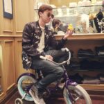 Hayden Byerly Instagram - Do I look bad to the bone with my duck?