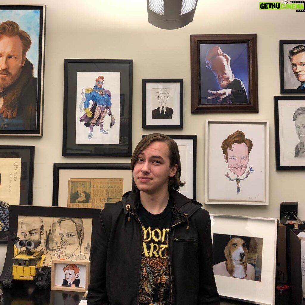 Hayden Byerly Instagram - Awe... I want an art wall with my face all over it like @teamcoco Warner Brothers Studios - Burbank, CA