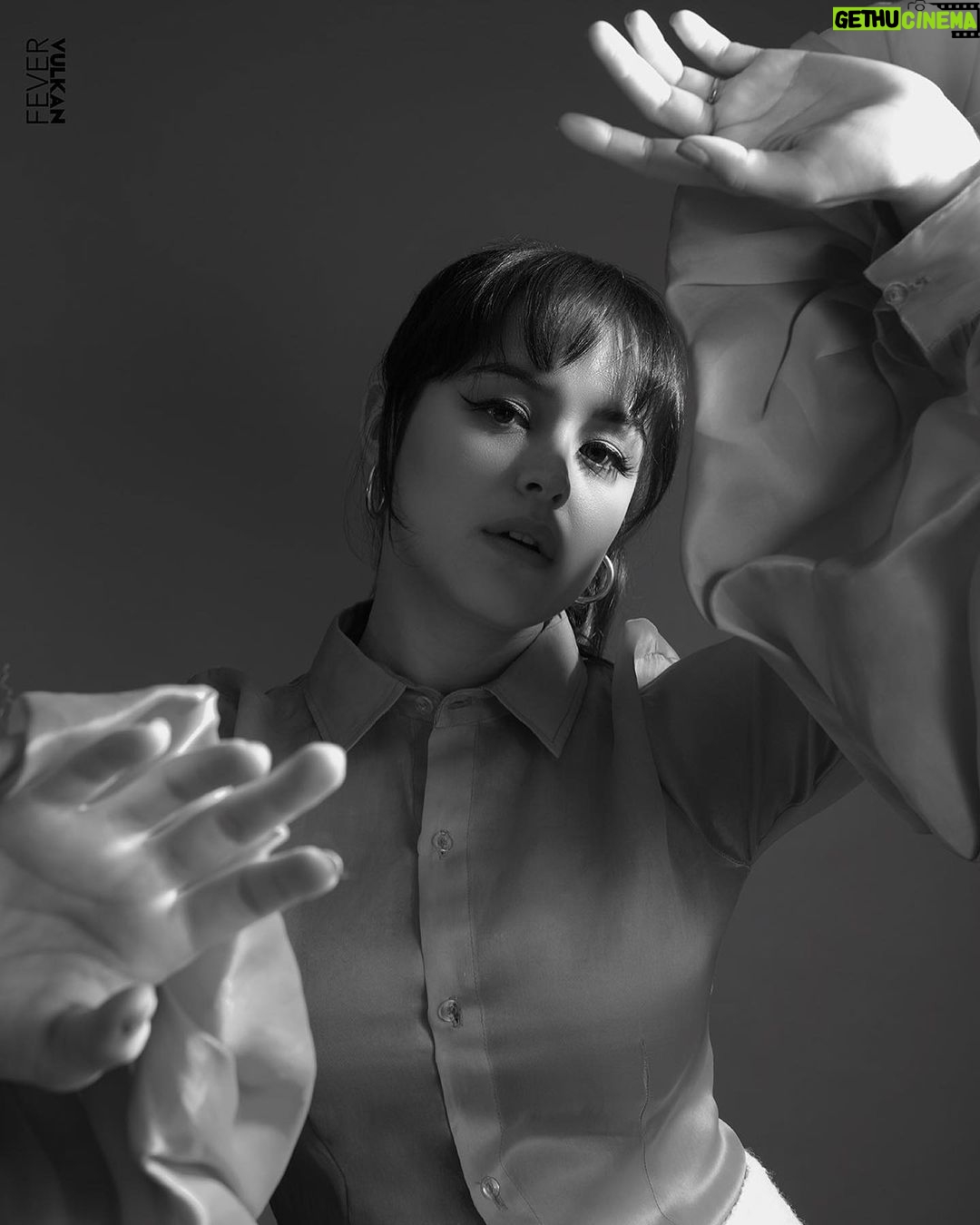 Hayley Orrantia - 8.1K Likes - this one is titled “funky hands” • @vulkanmag #VulkanFever