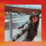 Hayley Orrantia Instagram - is it toxic or love 🔥 #gasoline