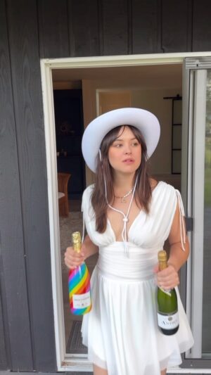 Hayley Orrantia Instagram - Calling all bridesmaids 🔊 #bacheloretteparty #bridesmaids