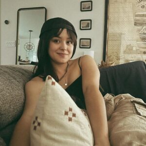 Hayley Orrantia Instagram - ✨🌙🦥
