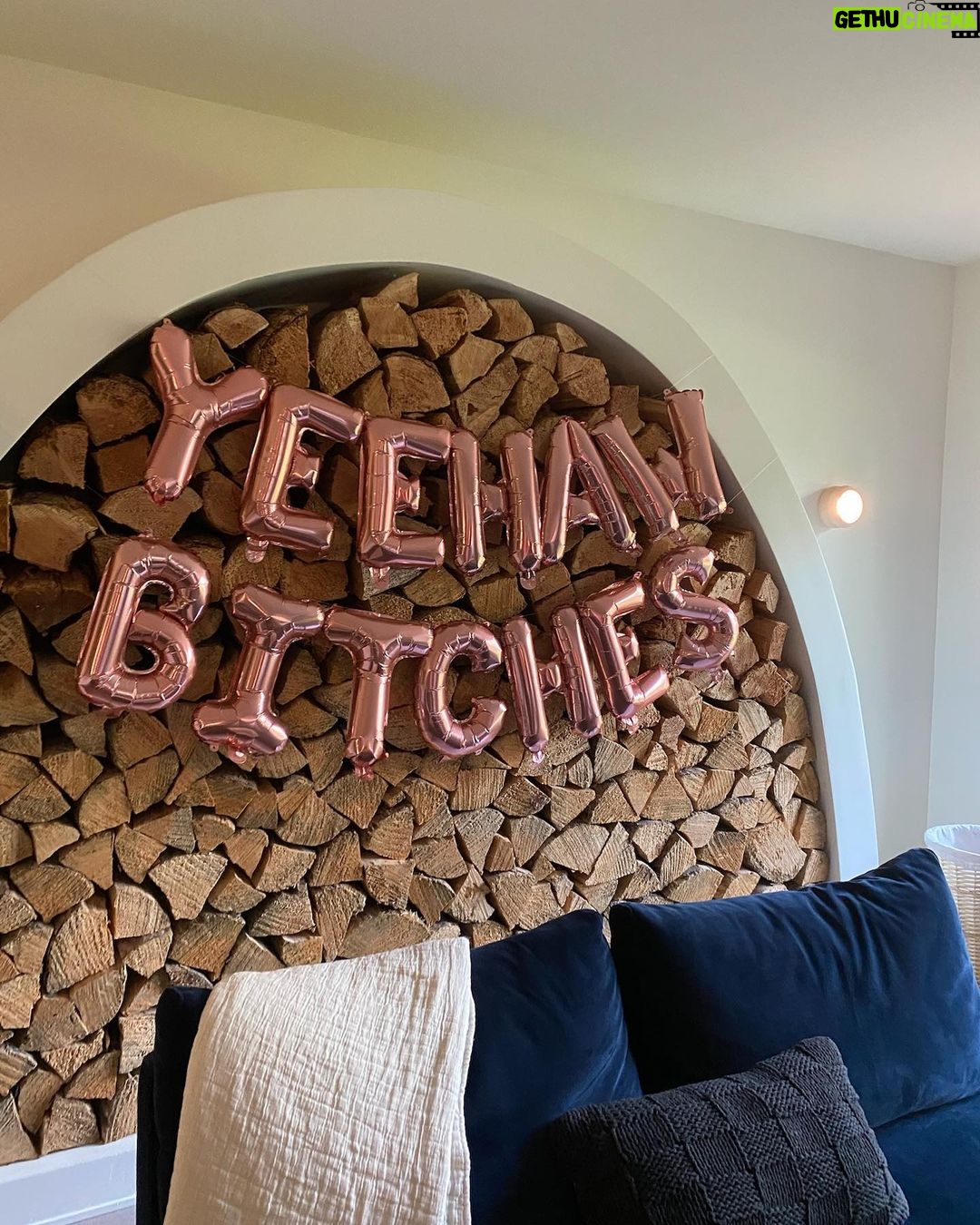 Hayley Orrantia Instagram - just a snippet 🪩 #bacheloretteparty Whitefish, Montana