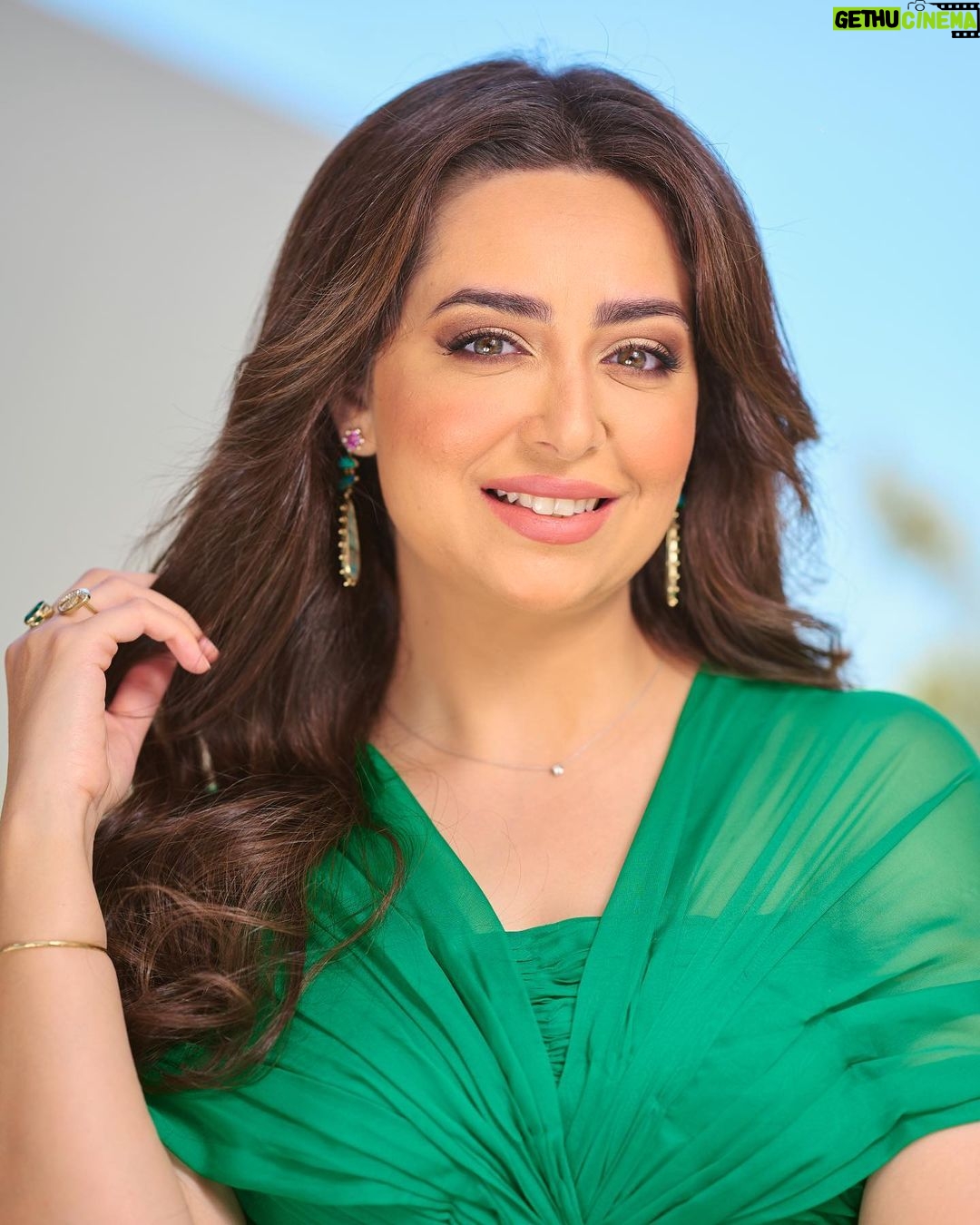 Heba Magdi Instagram - From Nos eldonia magazine 💚 Dress @fasateen_boutique Jewelry @dimajewellery MUA and hair @priyankamakeupandhairstylist Photo @theillusionbyumerhassan