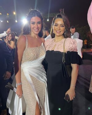 Heba Magdi Instagram - ميرنا حبيبتي الف مبرووووك و ربنا يباركلكم و يسعدكم و يحفظكم يارب ❤️ @myrna_noureldin