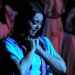 Heba Magdi Instagram - محسن بيقولي ان انهاردة اليوم العالمي للمسرح و انا كنت بفكر في المسرحية دي "ليلة من ألف ليلة " امبارح و بقول نفسي انزل صور ليها لانها وحشتني قوي المسرحية و لم يتبقي منها الا صور بس للاسف العرض ماتصورش و كنا نتمني انه يتصور دي كانت اول مرة اقف علي مسرح و اهم واقفة لانه علي " المسرح القومي "❤️ @mohamedmohsensinger المسرح القومي