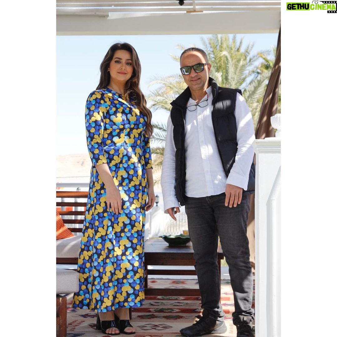 Heba Magdi Instagram - المخرج الأستاذ أحمد سمير فرج @ahmedsamirfarag مسلسل المداح اسطورة العشق علي قناة mbcمصر ان شاء الله .. دعواتكم ________________ Dress @fasateen_boutique