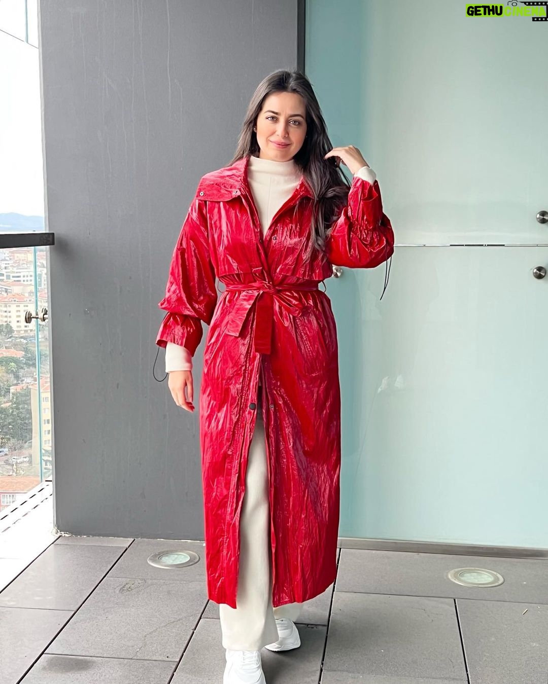 Heba Magdi Instagram - New year full of happiness 🙏❤️ ______________ Outfit @be_my_guest_shopping