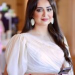 Heba Magdi Instagram - من حفل شركة دابر في دولة الامارات سعيدة اني سفيرة العلامة التجارية لدابر املا ____________ Dress @fasateen_boutique Jewelry @dimajewellery Photo by @hasanamin86 InterContinental Ras Al Khaimah Resort & Spa