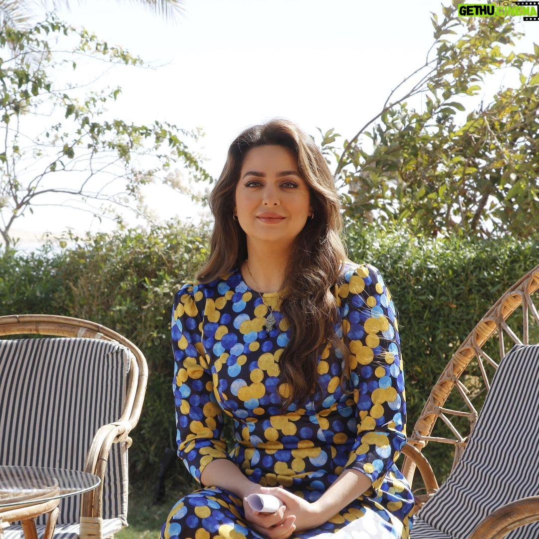 Heba Magdi Instagram - المخرج الأستاذ أحمد سمير فرج @ahmedsamirfarag مسلسل المداح اسطورة العشق علي قناة mbcمصر ان شاء الله .. دعواتكم ________________ Dress @fasateen_boutique