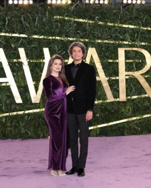 Heba Magdi Instagram - I am lucky to have you always by my side @mohamedmohsensinger 
From the beautiful day in Riyadh season #joyawards 💜🖤
______________ 
Dress @fasateen_boutique 
Suit @moaaz_el_behairy 
MUA @hebaalshshtawi 
Fur @be_my_guest_shopping 
Jewelry @dimajewellery 
Bag @massrah_lets_glow