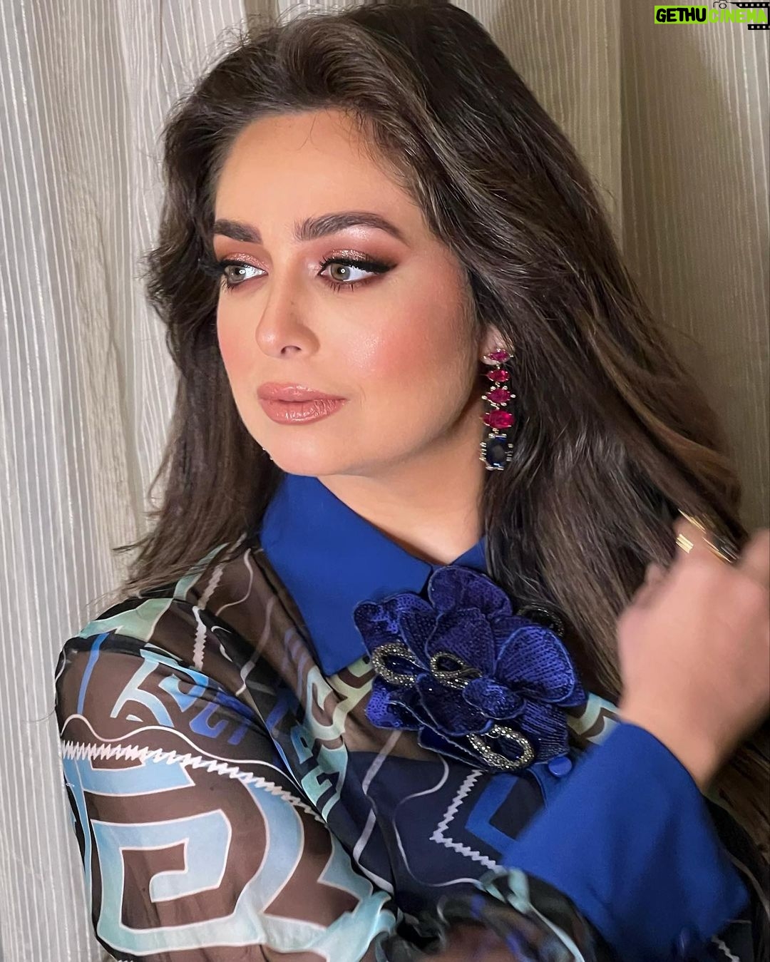 Heba Magdi Instagram - Before the beautiful night of Dabur Amla 💙 @daburamlaarabia ________________ Dress @be_my_guest_shopping Jewelry @dimajewellery MUA @ayarady_makeup_artist Hair @haythamamin2012
