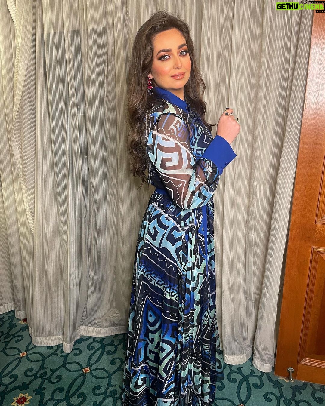 Heba Magdi Instagram - Before the beautiful night of Dabur Amla 💙 @daburamlaarabia ________________ Dress @be_my_guest_shopping Jewelry @dimajewellery MUA @ayarady_makeup_artist Hair @haythamamin2012