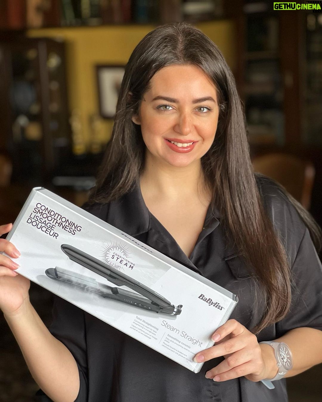 Heba Magdi Instagram - Got my hands on the Steam Straightener from @babyliss__me and I’m in love 😍 It gives your hair the perfect professional results and shine ✨ check my story for more information and how to get it! النهاردة استخدمت Steam Straightener من @babyliss__me و حقيقى مبهورة 😍 بتعطى شعرك لمعة و نتيجة روعة. شوفوا الستورى بتاعتى عشان تعرفوا معلومات اكتر عنها و ازاى تطلبوها