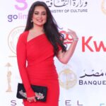 Heba Magdi Instagram - Cairo international film festival 2022 ______________ Dress @dinaelgeddawyofficial Fabric @almasryfabrics MUA @ayarady_makeup_artist H.D. @haythamamin2012 Jewelry @glamour.jewellery Bag @alicia_arts