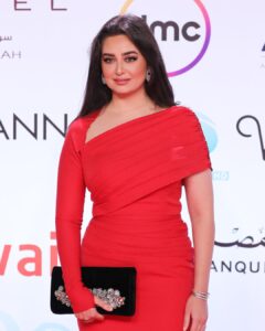 Heba Magdi Instagram - من حفل مهرجان القاهرة السينمائي الدولي في دورتة ٤٤ ______________________ Dress @dinaelgeddawyofficial MUA @ayarady_makeup_artist Hairdresser @haythamamin2012 jewelry @glamour.jewellery Fabric @almasryfabrics