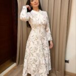 Heba Magdi Instagram - انهاردة من احتفالية نصر اكتوبر المجيد .. 🇪🇬 ___________________ Dress @saffronboutiqueuae Thank you @fasateen_boutique for my styling MUA @ayarady_makeup_artist Hair @baytree_eg @adelateef12