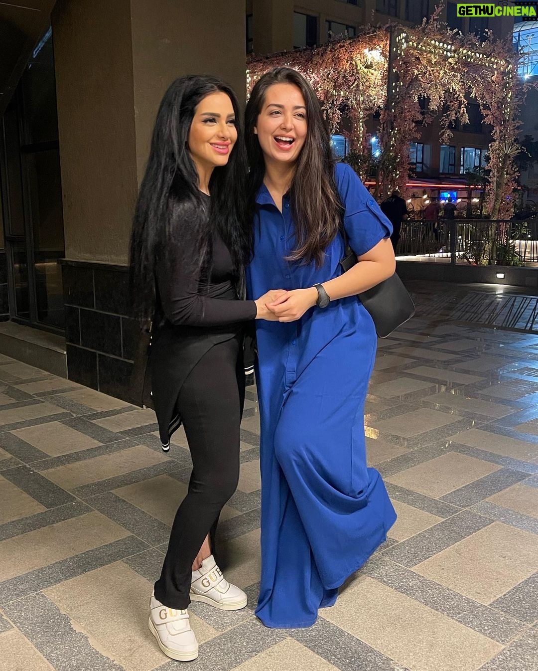 Heba Magdi Instagram - Beautiful night 💙 —————— Jumpsuit by @skadi.eg
