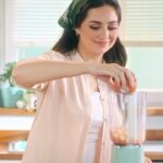 Heba Magdi Instagram - اكلة طبيعية لطفلك..💚 عشان أنا اخترت أحلى ما في الطبيعة ..... اختاري بي بم طبيعي وصفة سهلة و مكوناتها كلها من الطبييعة شاركونى وصفاتكم مع أطفالكم المكونات: 1 ثمرة جزر 1 ثمرة بطاطس صغيرة 1 كوب ماء 1 معلقة صغيرة زيت الطريقة: 1) قشري ثمرة الجزر والبطاطس وقطعيهم مكعبات 2) ضفيهم مع كوباية مياه على النار 3)اخلطيهم في الخلاط مع معلقة زيت 4) بعد ما يبرد، قدميهم لطفلك #اختاري_أحلى_ما_في_الطبيعة #الأكل_الطبيعي #اختاري_بي_بم_طبيعي
