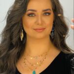 Heba Magdi Instagram - من حلقة امس مع أستاذ عمرو اديب في برنامج الحكاية #mbcمصر ______________ Dress @fasateen_boutique Jewelry @dimajewellery MUA @ayarady_makeup_artist Hair @haythamaminsalon