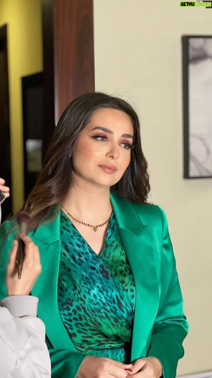 Heba Magdi Instagram - 💚💚💚 Suit @be_my_guest_shopping MUA @mai_elbahey Jewelry @marlysilver Hair @adelelfaed