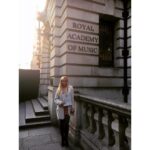 Helen George Instagram - Lovely day picking up my certificate from @royalacademyofmusic, thank you for the letters. You can call me Helen George ARAM 👆🏻