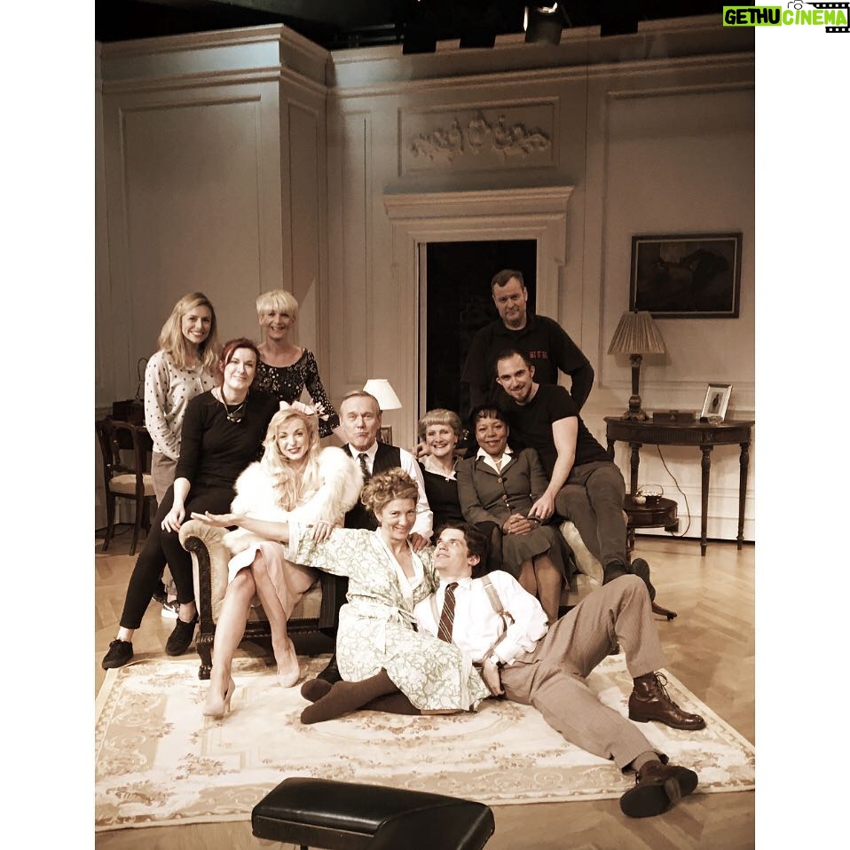 Helen George Instagram - Love Idleness family shot, gonna miss these clowns @menierchocolatefactory
