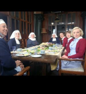 Helen George Instagram - 10 years and forever grateful. @nealstreetproductions @callthemidwife.official