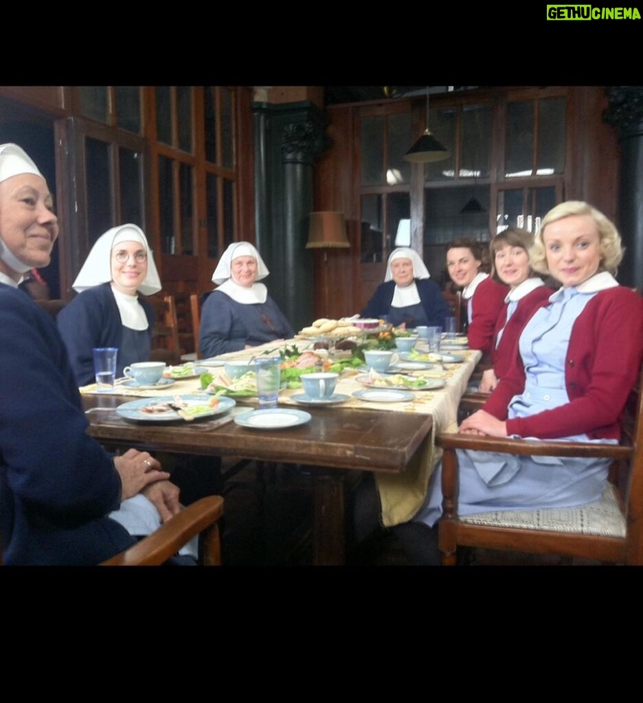 Helen George Instagram - 10 years and forever grateful. @nealstreetproductions @callthemidwife.official