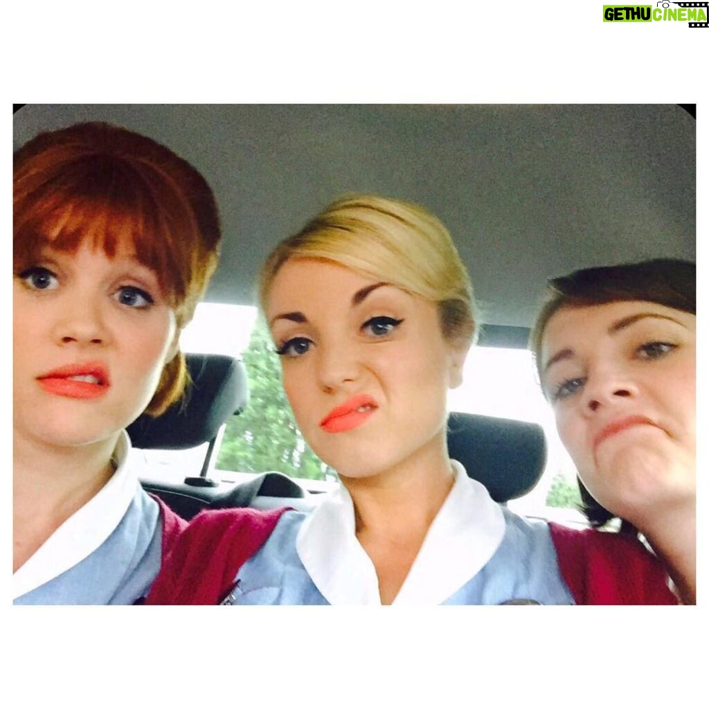 Helen George Instagram - Thank you for watching our show, we had a scream making series 6 👊🏻