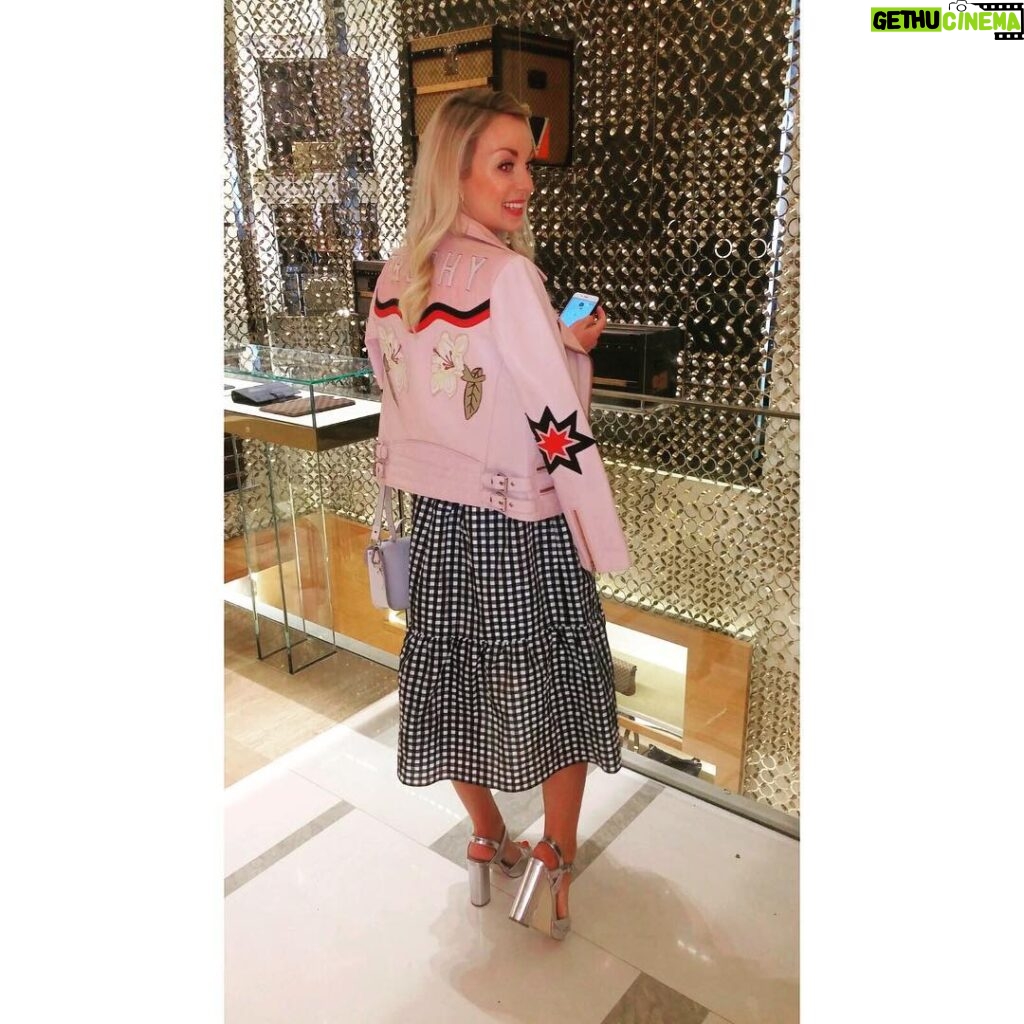 Helen George Instagram - Lovely evening for #makeapromise #louisvuitton #unicef wearing @studio_fulton @scotch_official @camsatchelco​