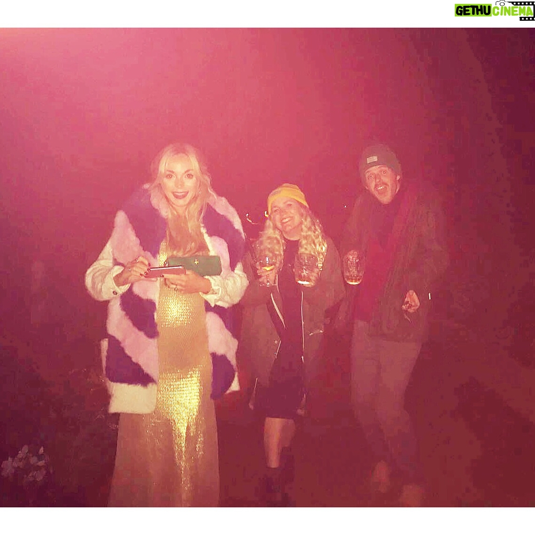 Helen George Instagram - Weekend blues Soho Farmhouse