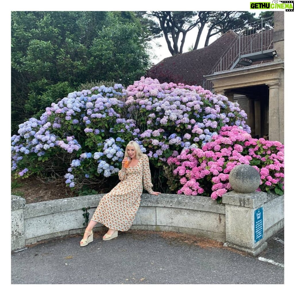 Helen George Instagram - TB to being outdressed by a hydrangea bush. 🌸