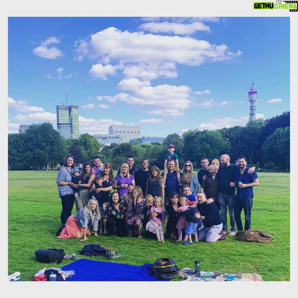 Helen George Instagram - 16 years and shitload of kids later, back in our In our park. @royalacademyofmusic