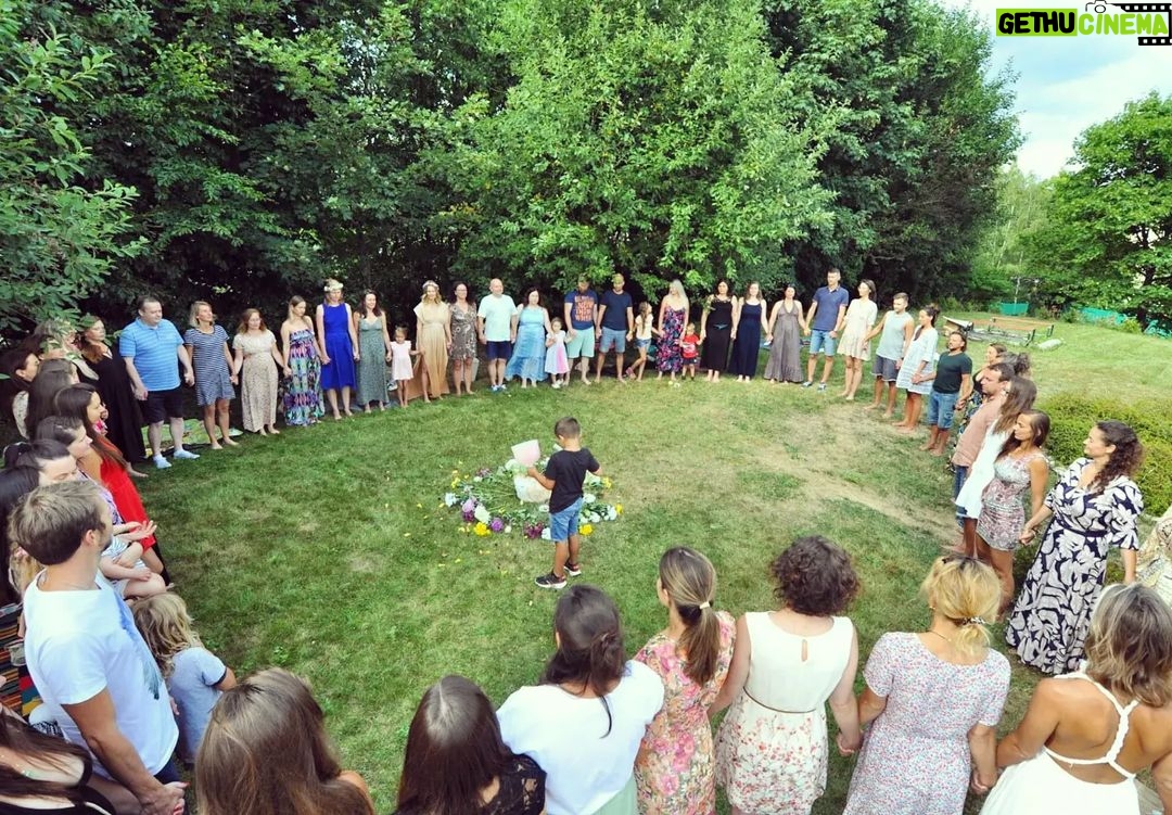 Helena Houdová Instagram - 💥LAST CALL na program Mentor/Mentorka posvatneho zivota❤️ Zvu Te na ctvrtecni online propojeni, MASTERHEART, ktere bude o svoji sile a zodpovednosri za rvoreni sveho zivota. O cemz je i program Mentor/Mentorka posvatneho zivota, ktery zacina uz 10.9. Takze pokud touzis udelat ve svem zivote zmenu nebo expandovat sve poslani, zit v souladu se svym srdcem a tvorit z lasky, pripoj se tento ctvrtek v 17.hodin na online Masterheart. Prihlasit se zdarma muzes tady: https://www.helenahoudova.com/masterheart Tesim se S laskou, Helena ❤️ ❤️❤️❤️❤️❤️❤️❤️❤️❤️❤️❤️❤️❤️❤️❤️ Jablonec nad Nisou
