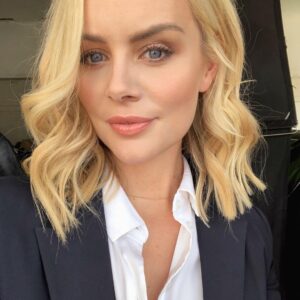 Helena Mattsson Instagram - Finally be back on set.. #PaperEmpire 🎬 😎