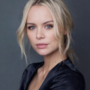 Helena Mattsson Instagram - ”Be the woman you want your daughter to become.”