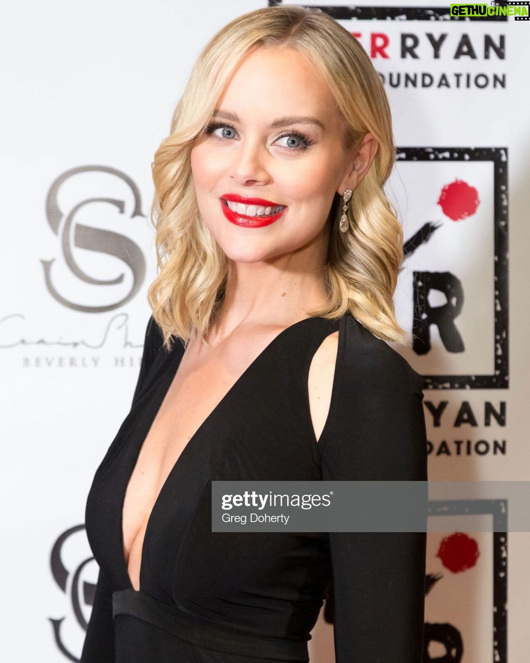 Helena Mattsson Instagram - Red carpet - Red lips 😉💃🏼 hair by @miss_shieldsandswords Los Angeles, California