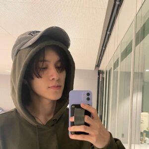 Hendery Instagram - 😏