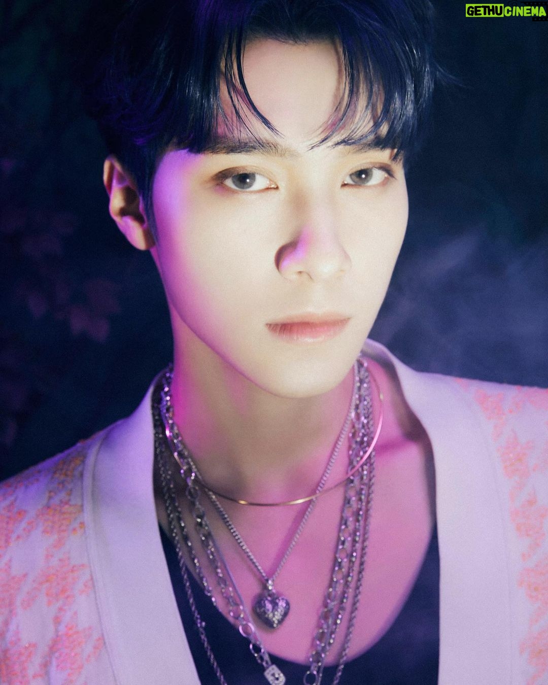 Hendery Instagram - Can’t wait to see the whole album 😛