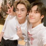 Hendery Instagram - ถึงแม้ว่าจะเป็นเวลาสั้น ๆ แต่ก็ดีใจมาก ๆ ครับที่ได้เจอกับทุกคน Are you having a good night? 💚 Bangkok, Thailand