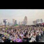 Hendery Instagram - ถึงแม้ว่าจะเป็นเวลาสั้น ๆ แต่ก็ดีใจมาก ๆ ครับที่ได้เจอกับทุกคน Are you having a good night? 💚 Bangkok, Thailand