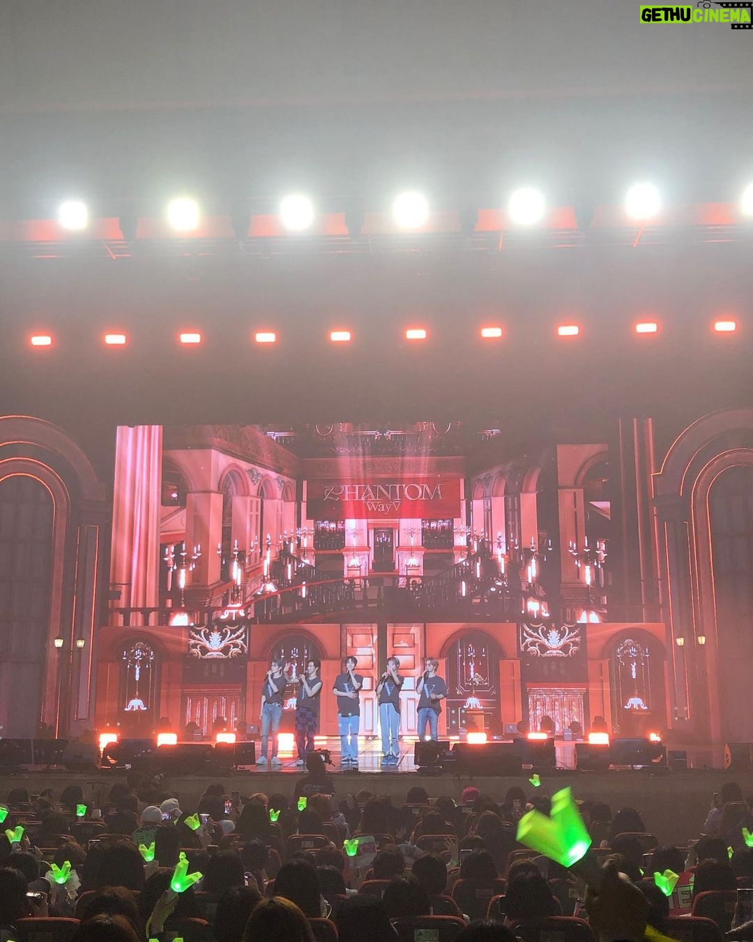 Hendery Instagram - 오늘 정말 정말 즐거웠어요!!!WayV fan meeting 게속 갑시다!!!