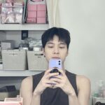 Hendery Instagram - 🤨
