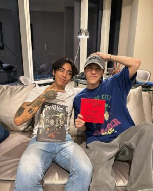 Hendery Instagram - unbelievable🤩OMG!!!Thank you for taking the time to meet with meㅠㅠㅠㅠㅠ  I love the album so much! Hope we can meet again soon @dprian